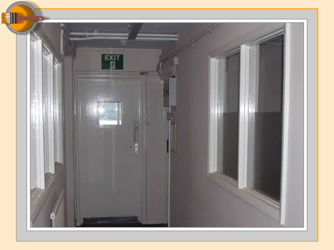 Small Office Maintenance and Cleaning Small Office Maintenance and Cleaning